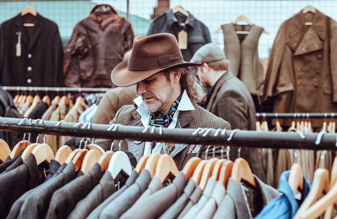 Vintage mode: Hur du handlar second hand som en proffs